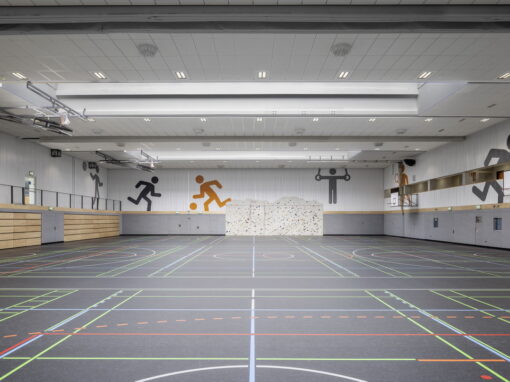 <span class="under">Dreifeldsporthalle Selters</span><br> Sanierung
